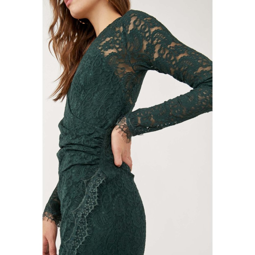 🎉LAST CHANCE🎉 NWT Free People Pearl Lace Mini / Deepest Spruce - Picture 3 of 7